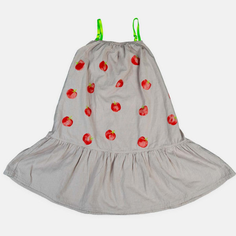 Girl dress tomatoes