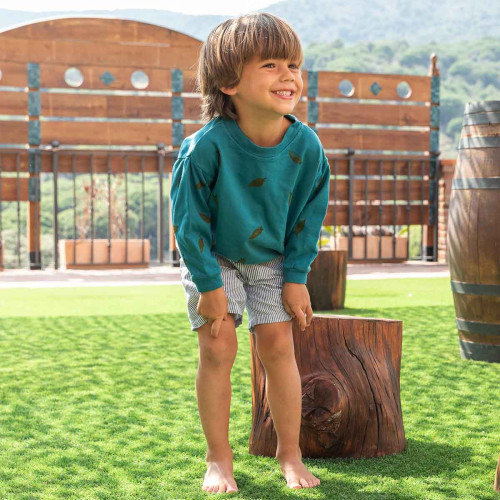 Turquoise children's sweatshirt with carrots