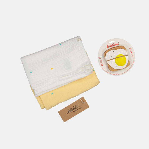 white and yellow muslin