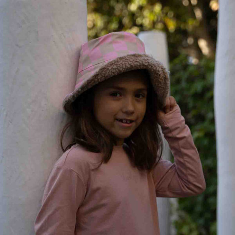 Girl's pink chess hat