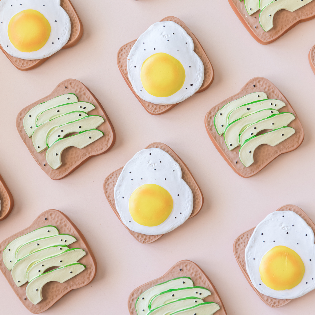 TOSTADA AGUACATE MORDEDOR BEBÉ